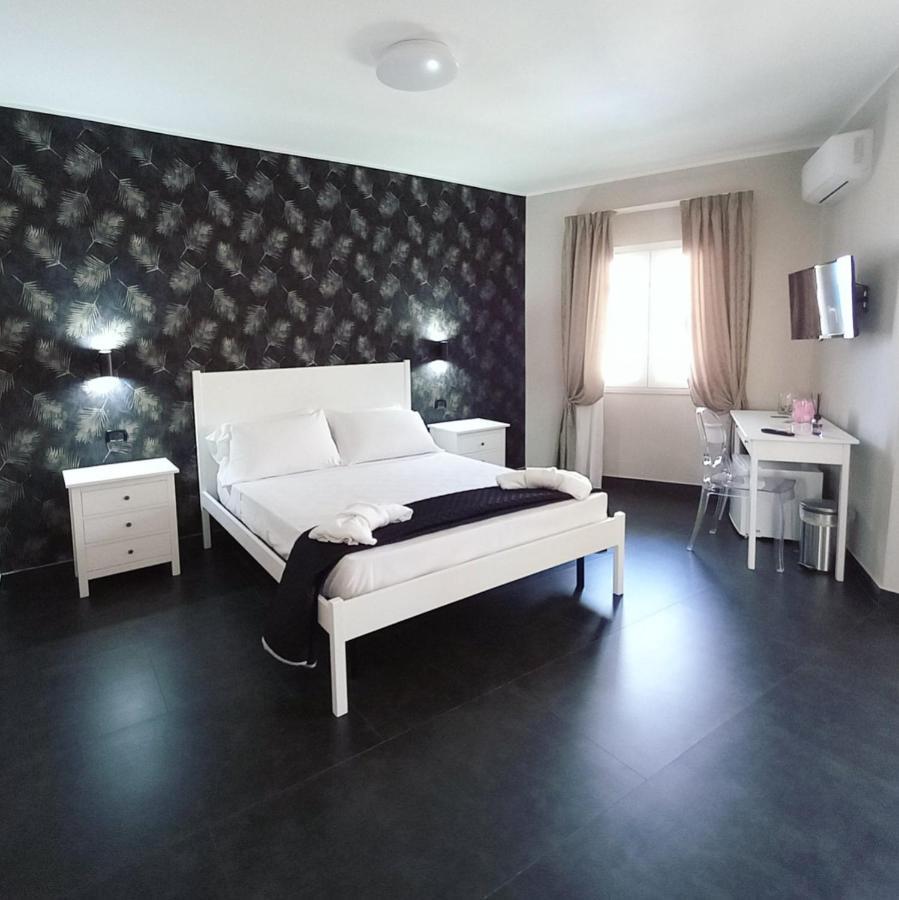 Aldiva Rooms Torvaianica Exterior foto