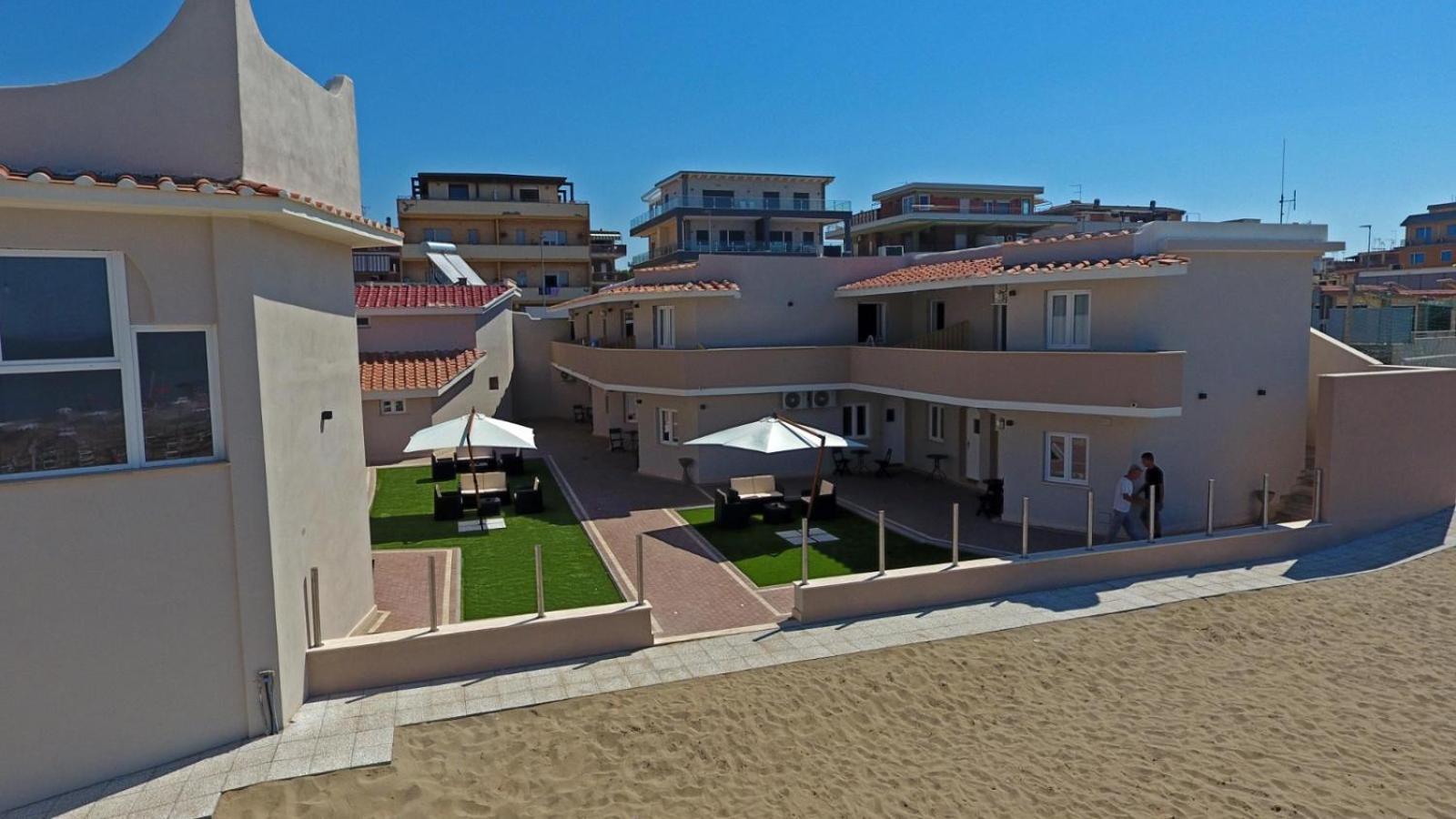 Aldiva Rooms Torvaianica Exterior foto